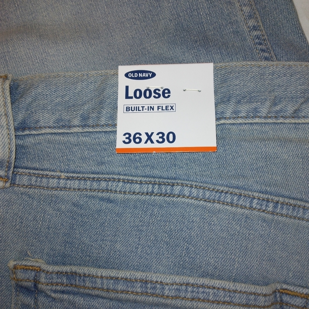 Old Navy Loose Fit Built in Flex 36x30 NWT Light wash Jeans - Picture 3 of 6